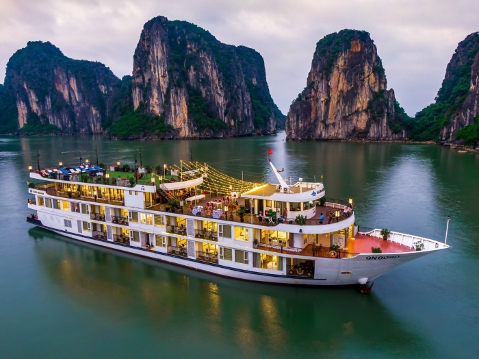 Hạ Long Bay 2 Days 1 Night - AQUAMARINE CRUISE